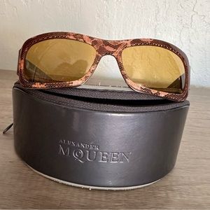 Alexander McQueen 4018/S Sunglasses Brown/Pink Lace with case.